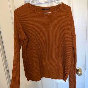 Crew neck burnt orange sweater